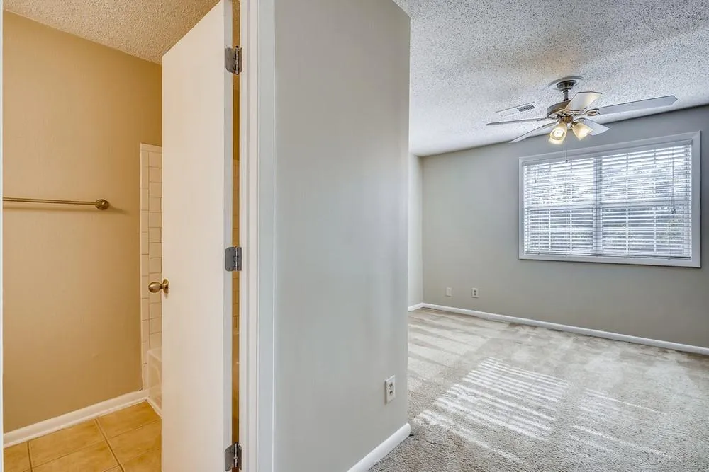 6900 Roswell Unit F8, Atlanta, Georgia 30328, 2 Bedrooms Bedrooms, ,2 BathroomsBathrooms,Residential,Sold,6900 Roswell Unit F8,6819627