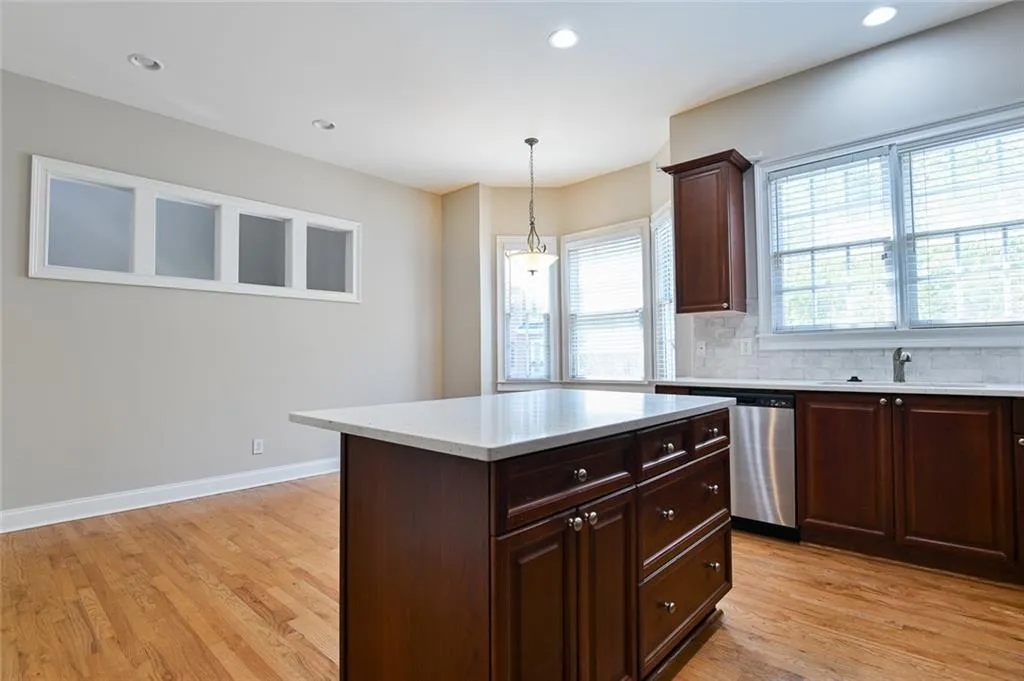 5854 Riverstone Circle Unit 13, Atlanta, Georgia 30339, 3 Bedrooms Bedrooms, ,3 BathroomsBathrooms,Residential,For Sale,5854 Riverstone Circle Unit 13,7642726