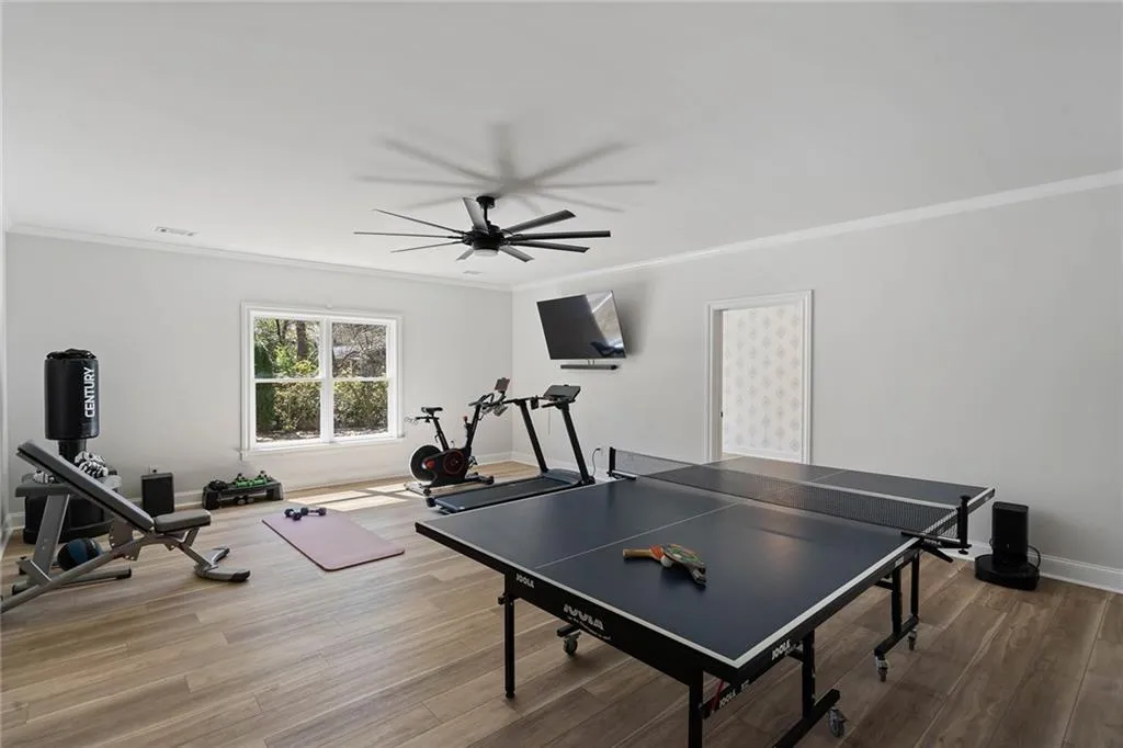 661 Windsor Parkway, Atlanta, Georgia 30342, 6 Bedrooms Bedrooms, ,6 BathroomsBathrooms,Residential,Sold,661 Windsor Parkway,7191100