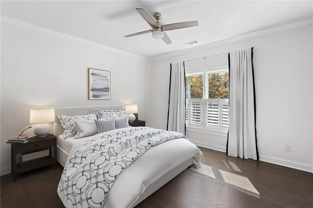 661 Windsor Parkway, Atlanta, Georgia 30342, 6 Bedrooms Bedrooms, ,6 BathroomsBathrooms,Residential,Sold,661 Windsor Parkway,7191100