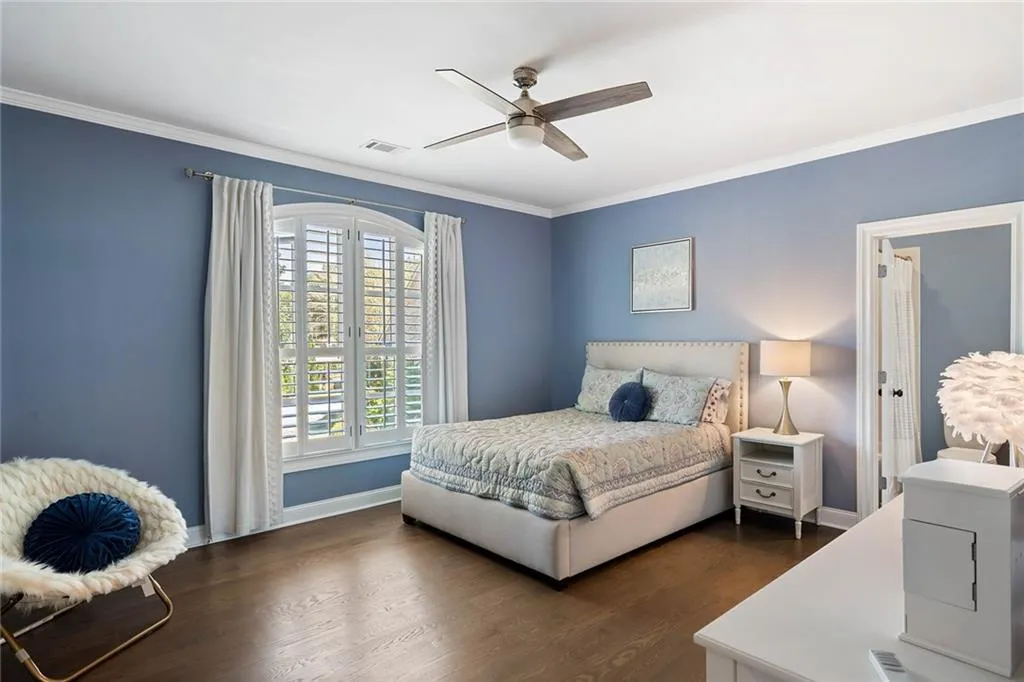 661 Windsor Parkway, Atlanta, Georgia 30342, 6 Bedrooms Bedrooms, ,6 BathroomsBathrooms,Residential,Sold,661 Windsor Parkway,7191100