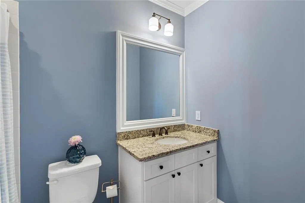 661 Windsor Parkway, Atlanta, Georgia 30342, 6 Bedrooms Bedrooms, ,6 BathroomsBathrooms,Residential,Sold,661 Windsor Parkway,7191100