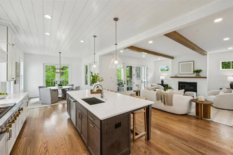 2193 Virginia Place Ne, Atlanta, Georgia 30305, 6 Bedrooms Bedrooms, ,6 BathroomsBathrooms,Residential,For Sale,2193 Virginia Place Ne,7688402