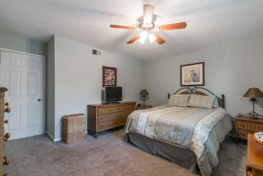6700 Roswell Road Unit 26b, Sandy Springs, Georgia 30328, 2 Bedrooms Bedrooms, ,1 BathroomBathrooms,Residential,Sold,6700 Roswell Road Unit 26b,5673763