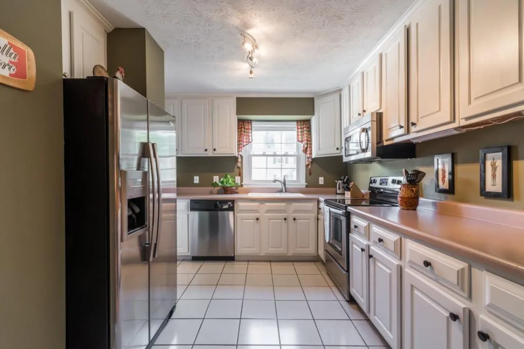 6700 Roswell Road Unit 26b, Sandy Springs, Georgia 30328, 2 Bedrooms Bedrooms, ,1 BathroomBathrooms,Residential,Sold,6700 Roswell Road Unit 26b,5673763