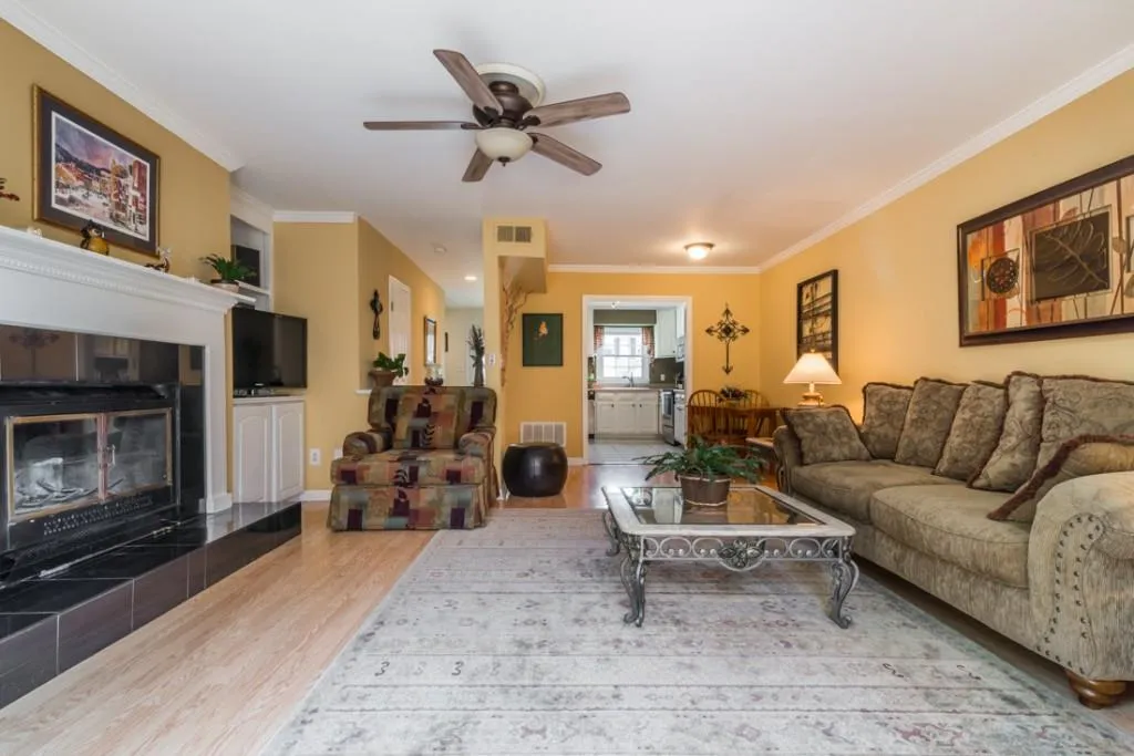6700 Roswell Road Unit 26b, Sandy Springs, Georgia 30328, 2 Bedrooms Bedrooms, ,1 BathroomBathrooms,Residential,Sold,6700 Roswell Road Unit 26b,5673763