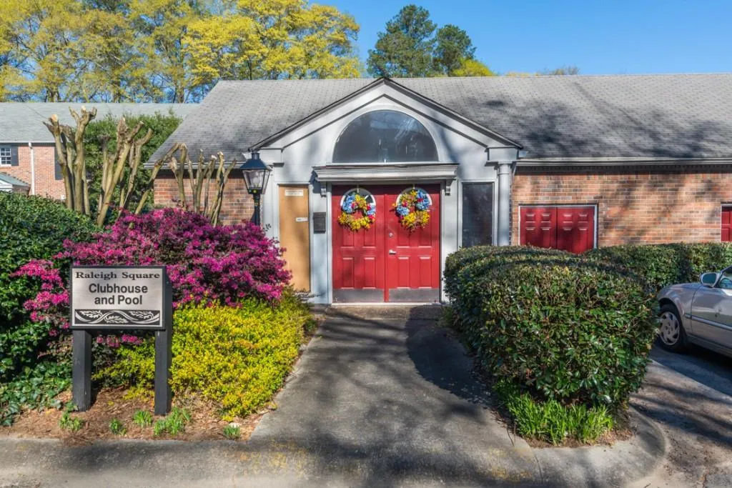 6700 Roswell Road Unit 26b, Sandy Springs, Georgia 30328, 2 Bedrooms Bedrooms, ,1 BathroomBathrooms,Residential,Sold,6700 Roswell Road Unit 26b,5673763