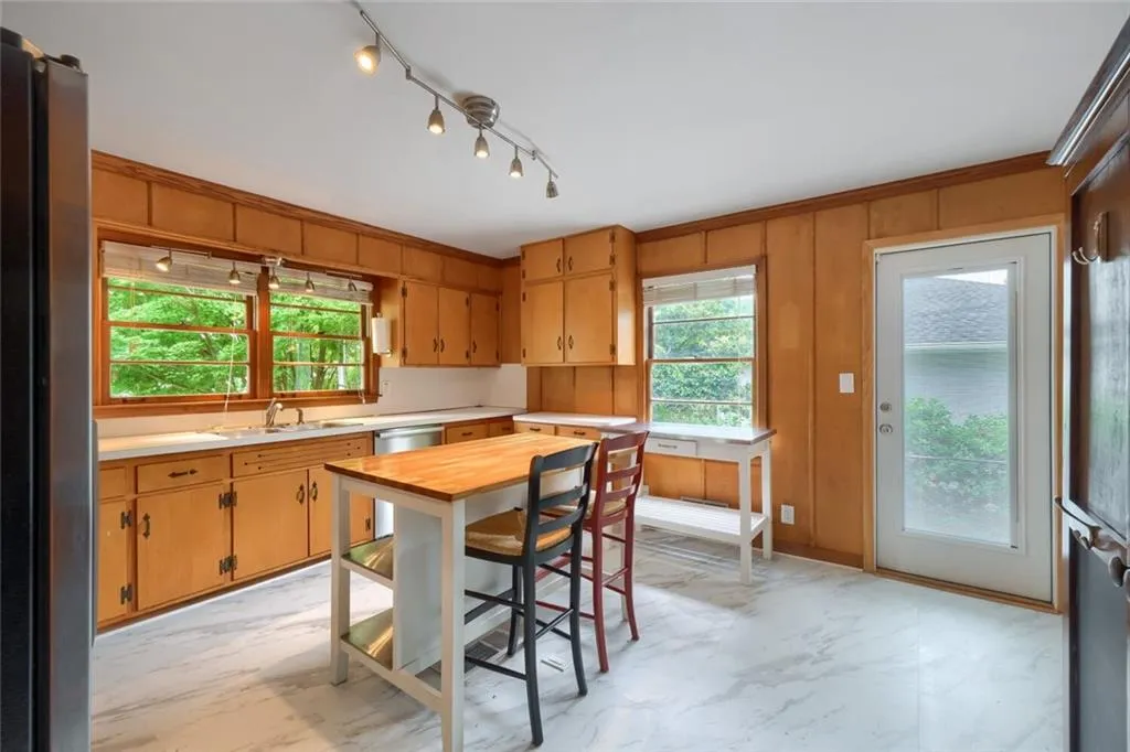 2538 Birchwood Drive Ne, Atlanta, Georgia 30305, 3 Bedrooms Bedrooms, 0 ,2 BathroomsBathrooms,Land,For Sale,2538 Birchwood Drive Ne,7780066