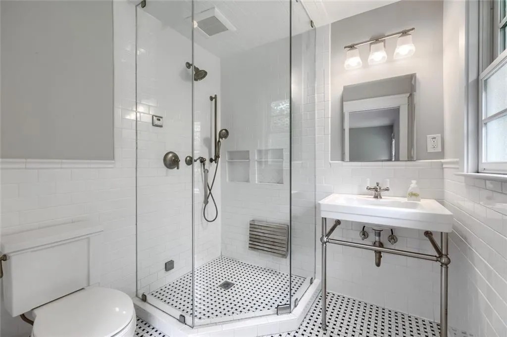 2538 Birchwood Drive Ne, Atlanta, Georgia 30305, 3 Bedrooms Bedrooms, 0 ,2 BathroomsBathrooms,Land,For Sale,2538 Birchwood Drive Ne,7780066