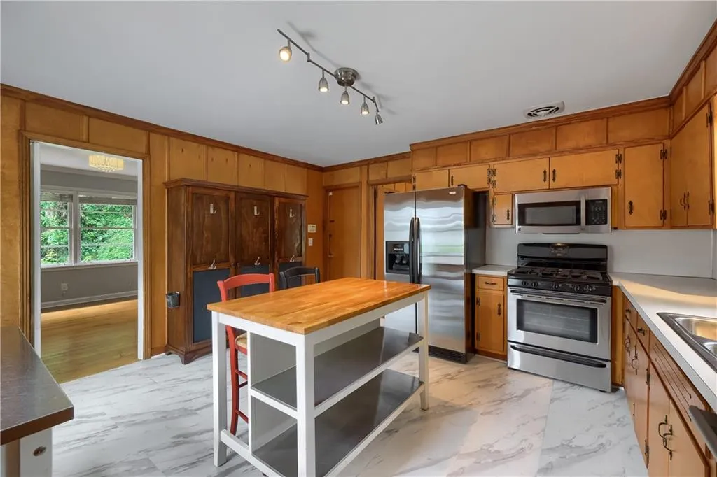 2538 Birchwood Drive Ne, Atlanta, Georgia 30305, 3 Bedrooms Bedrooms, 0 ,2 BathroomsBathrooms,Land,For Sale,2538 Birchwood Drive Ne,7780066