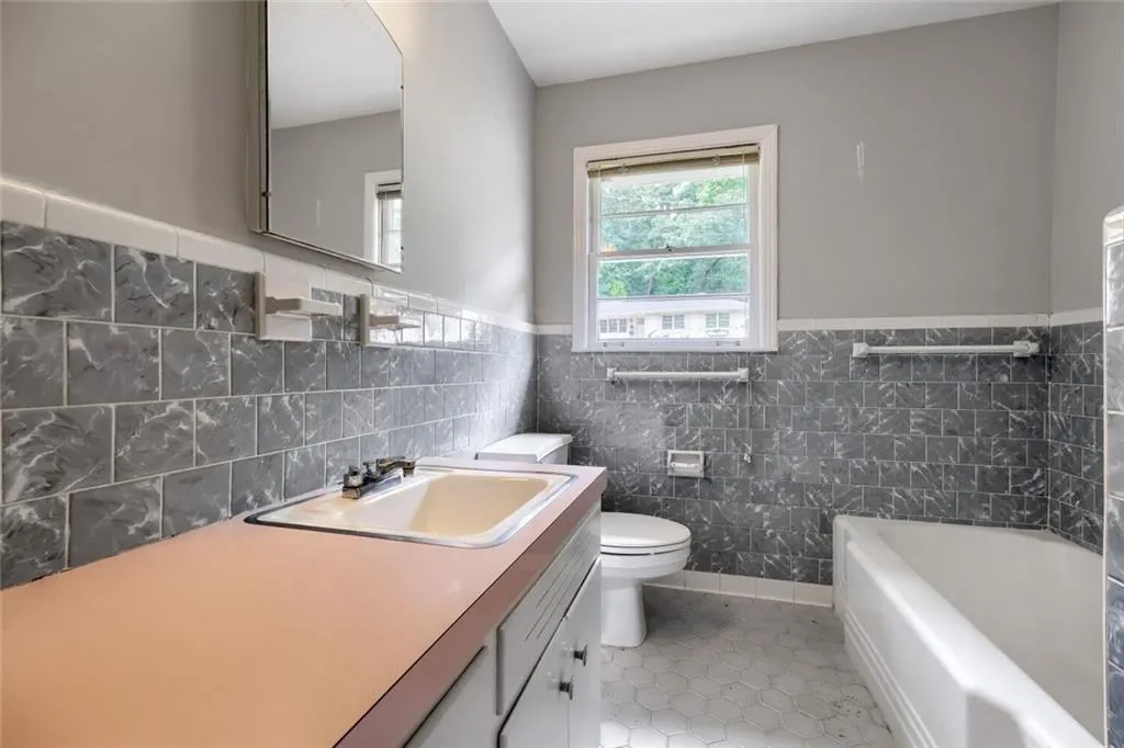2538 Birchwood Drive Ne, Atlanta, Georgia 30305, 3 Bedrooms Bedrooms, 0 ,2 BathroomsBathrooms,Land,For Sale,2538 Birchwood Drive Ne,7780066