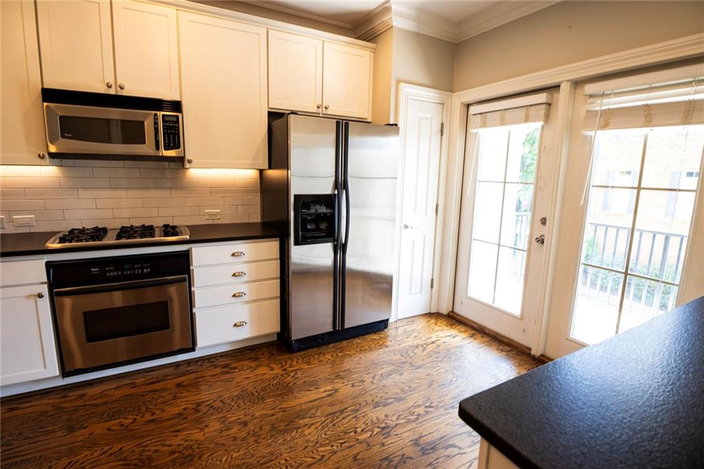 212 Le Gran Cove, Sandy Springs, Georgia 30328, 2 Bedrooms Bedrooms, ,2 BathroomsBathrooms,Residential,Sold,212 Le Gran Cove,7267715