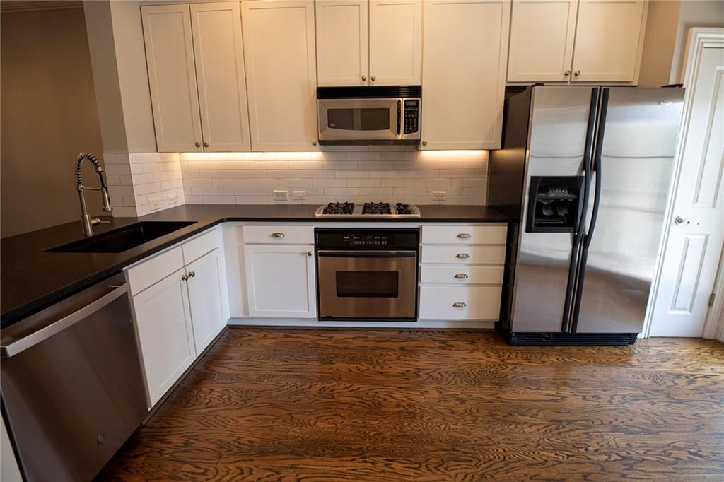 212 Le Gran Cove, Sandy Springs, Georgia 30328, 2 Bedrooms Bedrooms, ,2 BathroomsBathrooms,Residential,Sold,212 Le Gran Cove,7267715