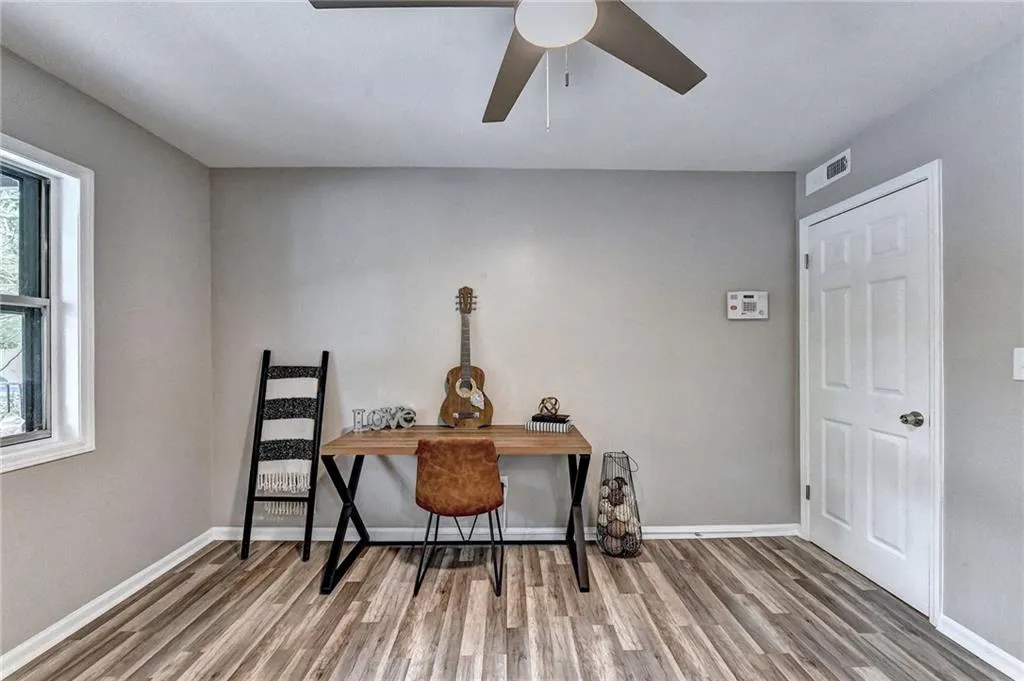 6851 Roswell Road Unit I-25, Atlanta, Georgia 30328, 3 Bedrooms Bedrooms, ,2 BathroomsBathrooms,Residential,Sold,6851 Roswell Road Unit I-25,7052166