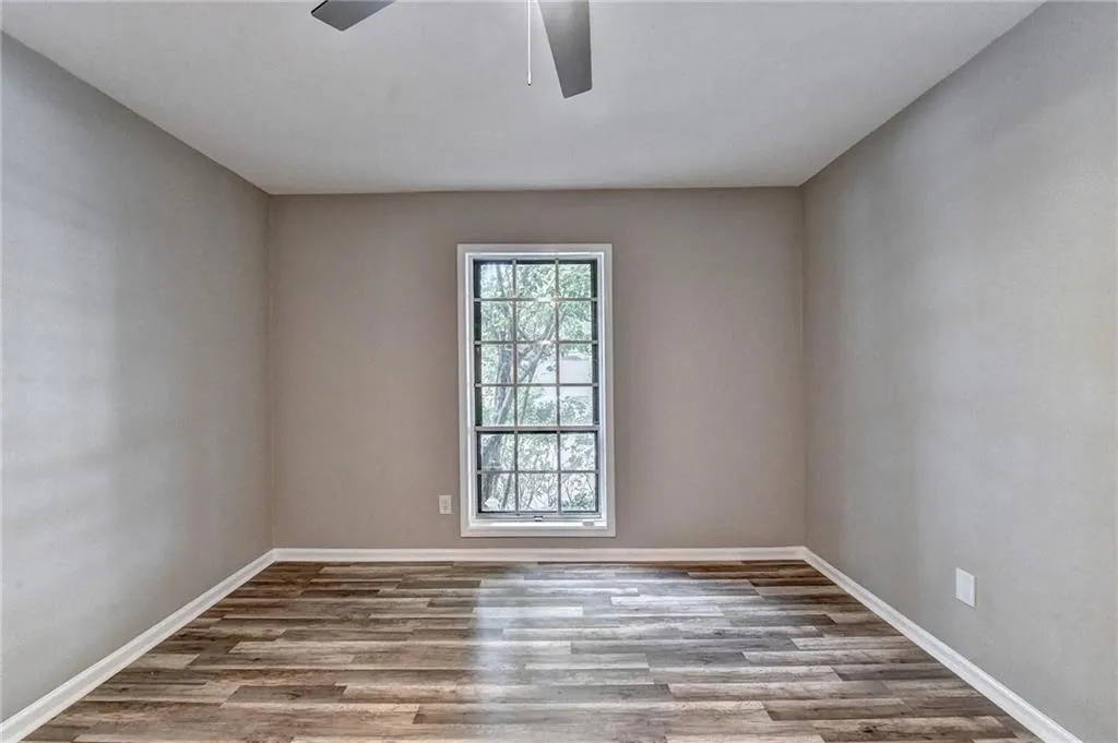 6851 Roswell Road Unit I-25, Atlanta, Georgia 30328, 3 Bedrooms Bedrooms, ,2 BathroomsBathrooms,Residential,Sold,6851 Roswell Road Unit I-25,7052166