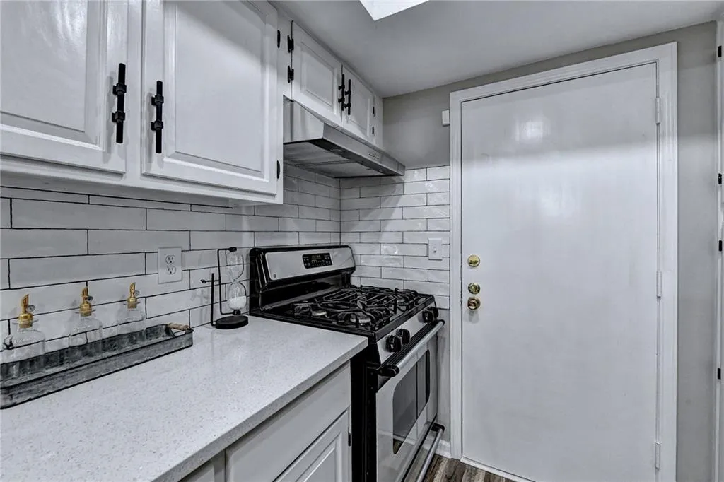 6851 Roswell Road Unit I-25, Atlanta, Georgia 30328, 3 Bedrooms Bedrooms, ,2 BathroomsBathrooms,Residential,Sold,6851 Roswell Road Unit I-25,7052166