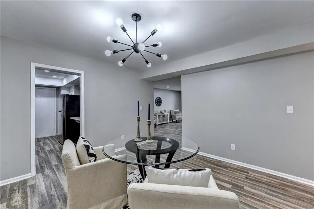 6851 Roswell Road Unit I-25, Atlanta, Georgia 30328, 3 Bedrooms Bedrooms, ,2 BathroomsBathrooms,Residential,Sold,6851 Roswell Road Unit I-25,7052166