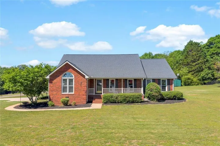 71 Woodridge Way, Royston, Georgia 30662
