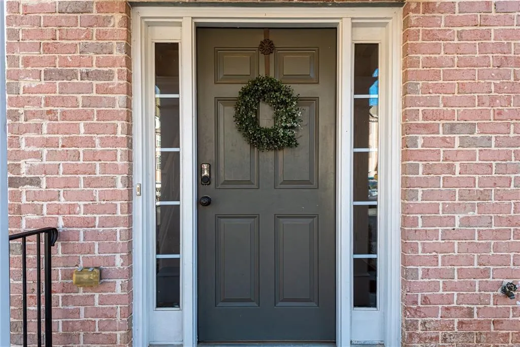 7883 Kiverton Place, Sandy Springs, Georgia 30350, 4 Bedrooms Bedrooms, ,3 BathroomsBathrooms,Residential,Sold,7883 Kiverton Place,7028406