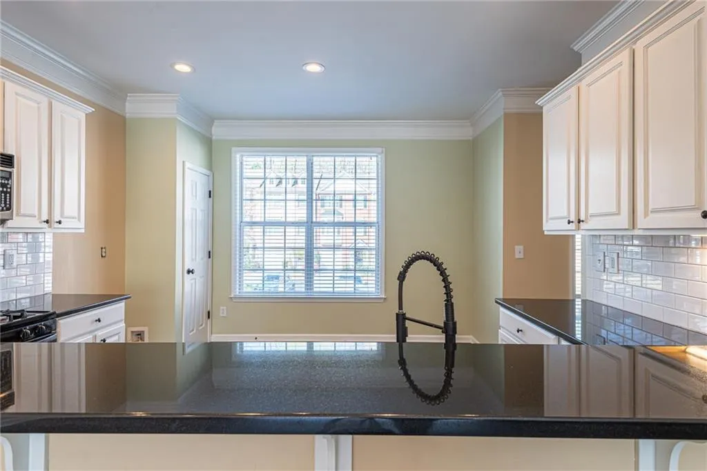 7883 Kiverton Place, Sandy Springs, Georgia 30350, 4 Bedrooms Bedrooms, ,3 BathroomsBathrooms,Residential,Sold,7883 Kiverton Place,7028406