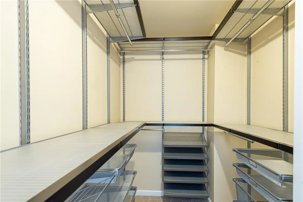 7883 Kiverton Place, Sandy Springs, Georgia 30350, 4 Bedrooms Bedrooms, ,3 BathroomsBathrooms,Residential,Sold,7883 Kiverton Place,7028406