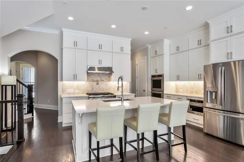 2070 Wheaton Way, Sandy Springs, Georgia 30328, 4 Bedrooms Bedrooms, ,3 BathroomsBathrooms,Residential,Sold,2070 Wheaton Way,6939559