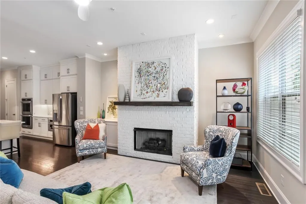 2070 Wheaton Way, Sandy Springs, Georgia 30328, 4 Bedrooms Bedrooms, ,3 BathroomsBathrooms,Residential,Sold,2070 Wheaton Way,6939559