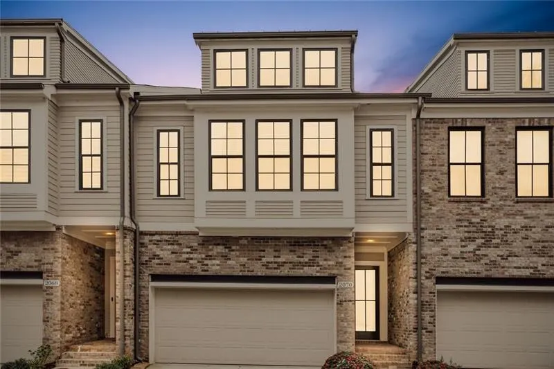 2070 Wheaton Way, Sandy Springs, Georgia 30328, 4 Bedrooms Bedrooms, ,3 BathroomsBathrooms,Residential,Sold,2070 Wheaton Way,6939559