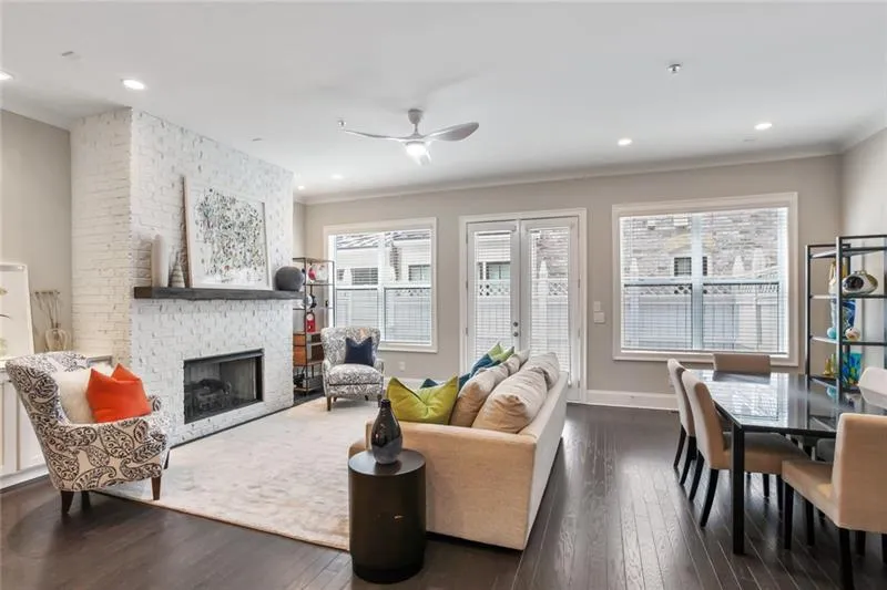 2070 Wheaton Way, Sandy Springs, Georgia 30328, 4 Bedrooms Bedrooms, ,3 BathroomsBathrooms,Residential,Sold,2070 Wheaton Way,6939559