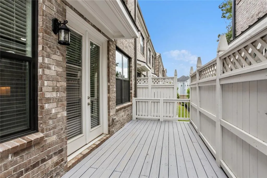 2070 Wheaton Way, Sandy Springs, Georgia 30328, 4 Bedrooms Bedrooms, ,3 BathroomsBathrooms,Residential,Sold,2070 Wheaton Way,6939559