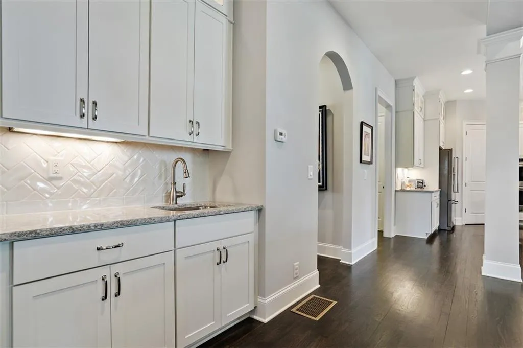 140 Spalding Trace, Sandy Springs, Georgia 30328, 6 Bedrooms Bedrooms, ,5 BathroomsBathrooms,Residential,Sold,140 Spalding Trace,7249164