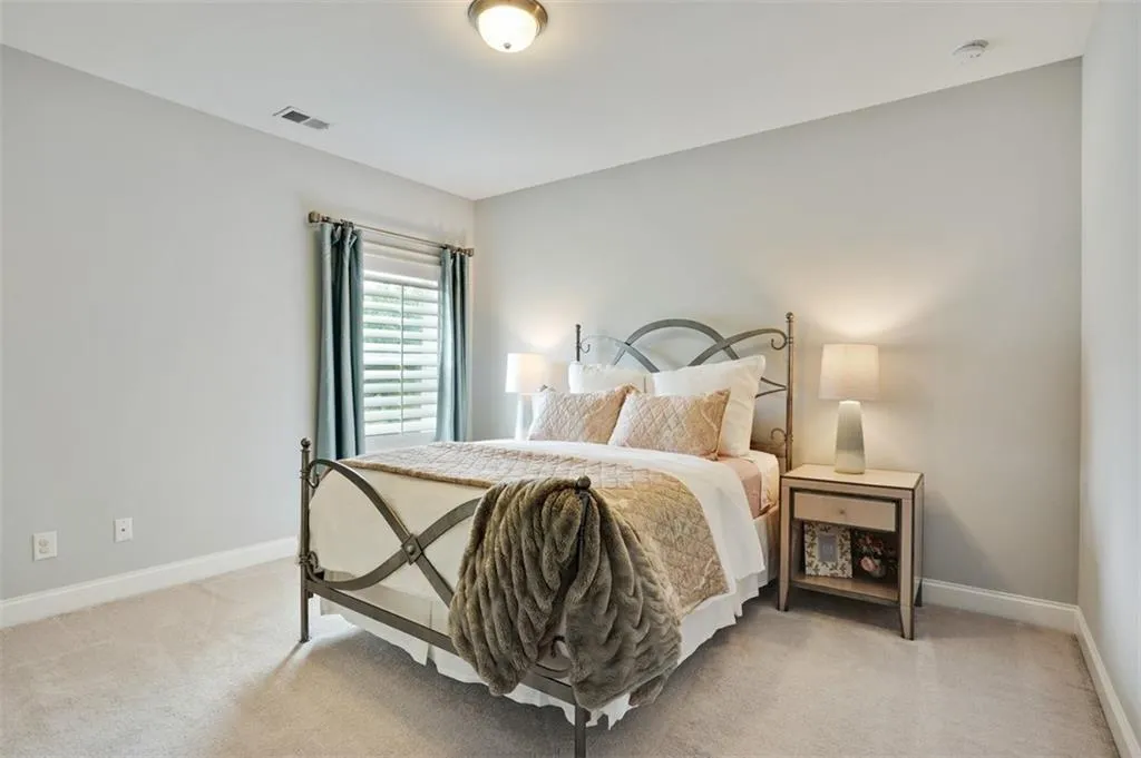 140 Spalding Trace, Sandy Springs, Georgia 30328, 6 Bedrooms Bedrooms, ,5 BathroomsBathrooms,Residential,Sold,140 Spalding Trace,7249164