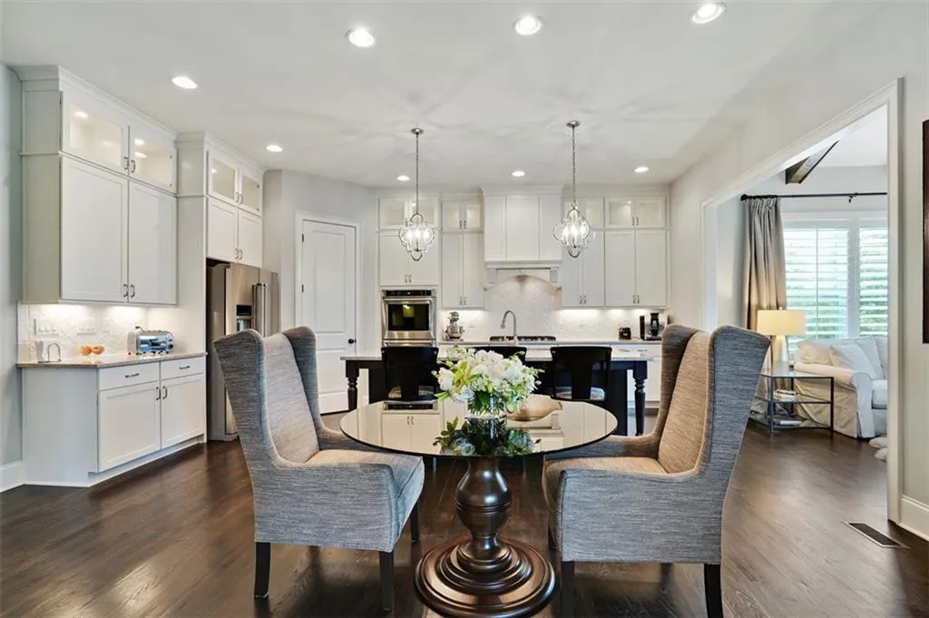 140 Spalding Trace, Sandy Springs, Georgia 30328, 6 Bedrooms Bedrooms, ,5 BathroomsBathrooms,Residential,Sold,140 Spalding Trace,7249164