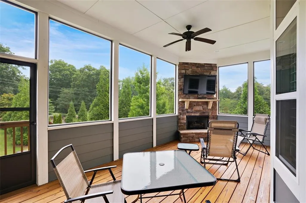 140 Spalding Trace, Sandy Springs, Georgia 30328, 6 Bedrooms Bedrooms, ,5 BathroomsBathrooms,Residential,Sold,140 Spalding Trace,7249164