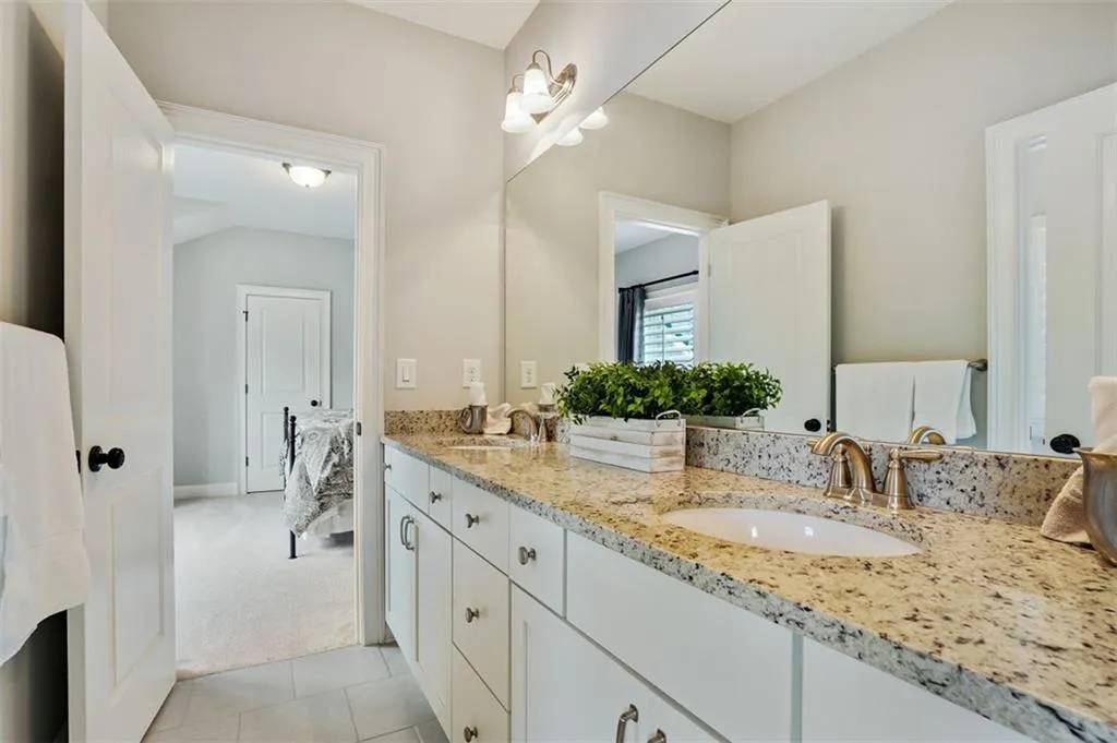 140 Spalding Trace, Sandy Springs, Georgia 30328, 6 Bedrooms Bedrooms, ,5 BathroomsBathrooms,Residential,Sold,140 Spalding Trace,7249164