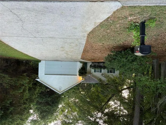882 Whispering Way, Winder, Georgia 30680