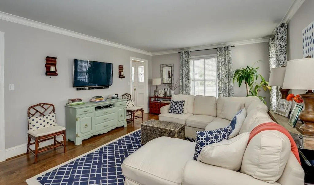 400 Collier Road Nw, Atlanta, Georgia 30309, 3 Bedrooms Bedrooms, ,2 BathroomsBathrooms,Residential,Sold,400 Collier Road Nw,5645324