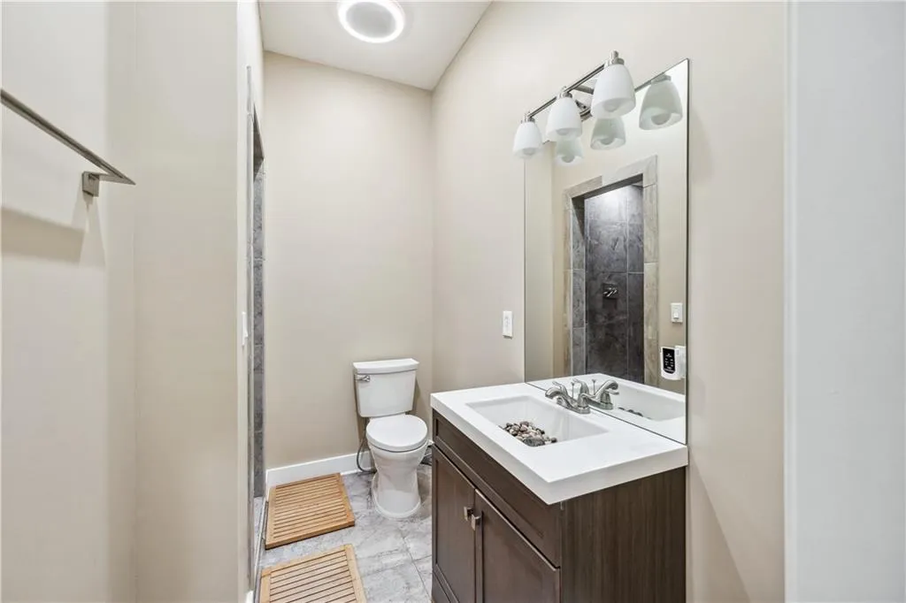 8069 Kenstone Court, Sandy Springs, Georgia 30350, 6 Bedrooms Bedrooms, ,6 BathroomsBathrooms,Residential,For Sale,8069 Kenstone Court,7546659