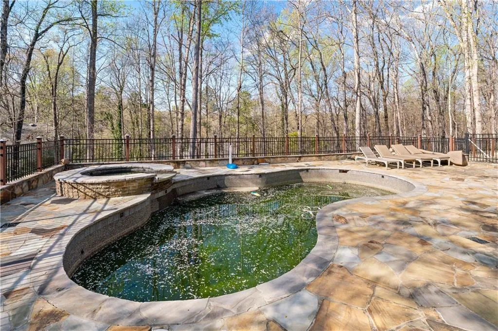 8069 Kenstone Court, Sandy Springs, Georgia 30350, 6 Bedrooms Bedrooms, ,6 BathroomsBathrooms,Residential,For Sale,8069 Kenstone Court,7546659