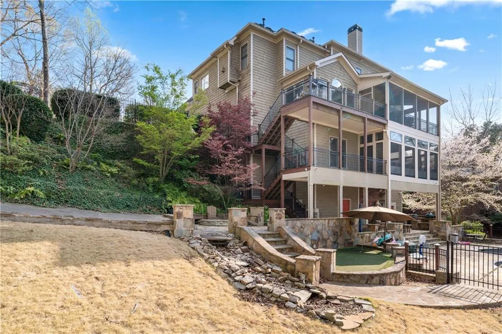 8069 Kenstone Court, Sandy Springs, Georgia 30350, 6 Bedrooms Bedrooms, ,6 BathroomsBathrooms,Residential,For Sale,8069 Kenstone Court,7546659