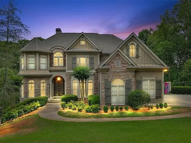 8069 Kenstone Court, Sandy Springs, Georgia 30350, 6 Bedrooms Bedrooms, ,6 BathroomsBathrooms,Residential,For Sale,8069 Kenstone Court,7546659