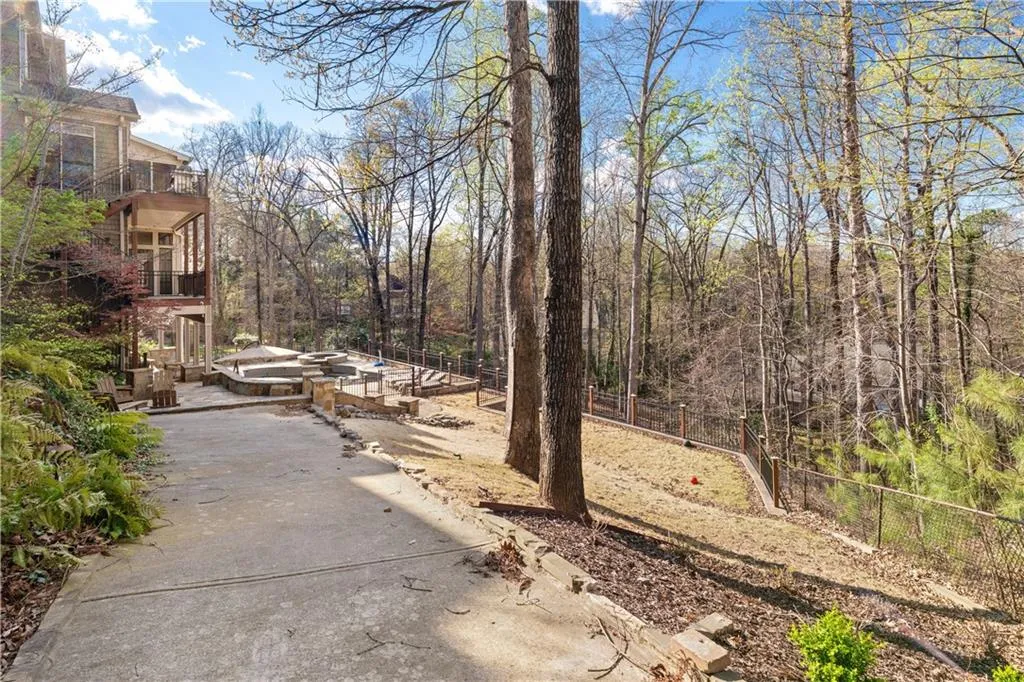 8069 Kenstone Court, Sandy Springs, Georgia 30350, 6 Bedrooms Bedrooms, ,6 BathroomsBathrooms,Residential,For Sale,8069 Kenstone Court,7546659
