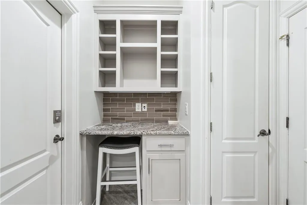 8069 Kenstone Court, Sandy Springs, Georgia 30350, 6 Bedrooms Bedrooms, ,6 BathroomsBathrooms,Residential,For Sale,8069 Kenstone Court,7546659