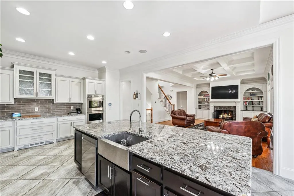 8069 Kenstone Court, Sandy Springs, Georgia 30350, 6 Bedrooms Bedrooms, ,6 BathroomsBathrooms,Residential,For Sale,8069 Kenstone Court,7546659