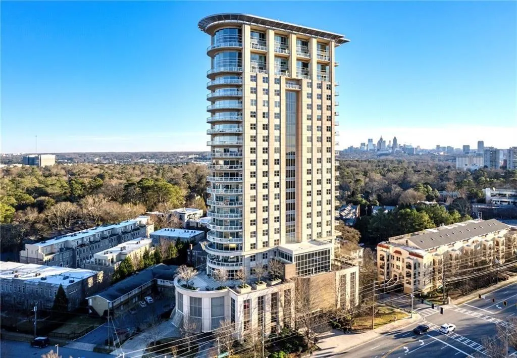 2881 Peachtree Road Ne Unit 1001, Atlanta, Georgia 30305, 3 Bedrooms Bedrooms, ,3 BathroomsBathrooms,Residential,Sold,2881 Peachtree Road Ne Unit 1001,7532006