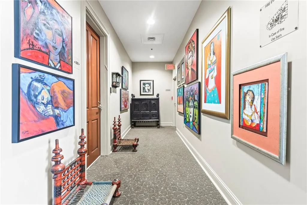 Outside your front door - your own art gallery!!