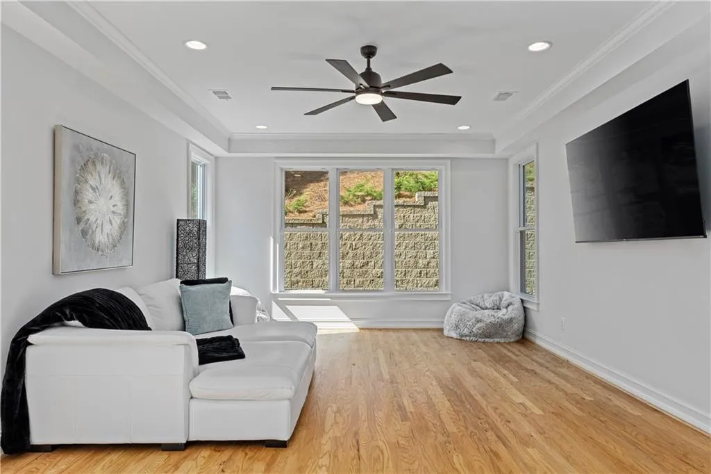 5800 De Claire Court, Atlanta, Georgia 30328, 6 Bedrooms Bedrooms, ,4 BathroomsBathrooms,Residential,For Sale,5800 De Claire Court,7671125