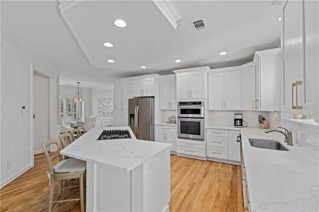 5800 De Claire Court, Atlanta, Georgia 30328, 6 Bedrooms Bedrooms, ,4 BathroomsBathrooms,Residential,For Sale,5800 De Claire Court,7671125