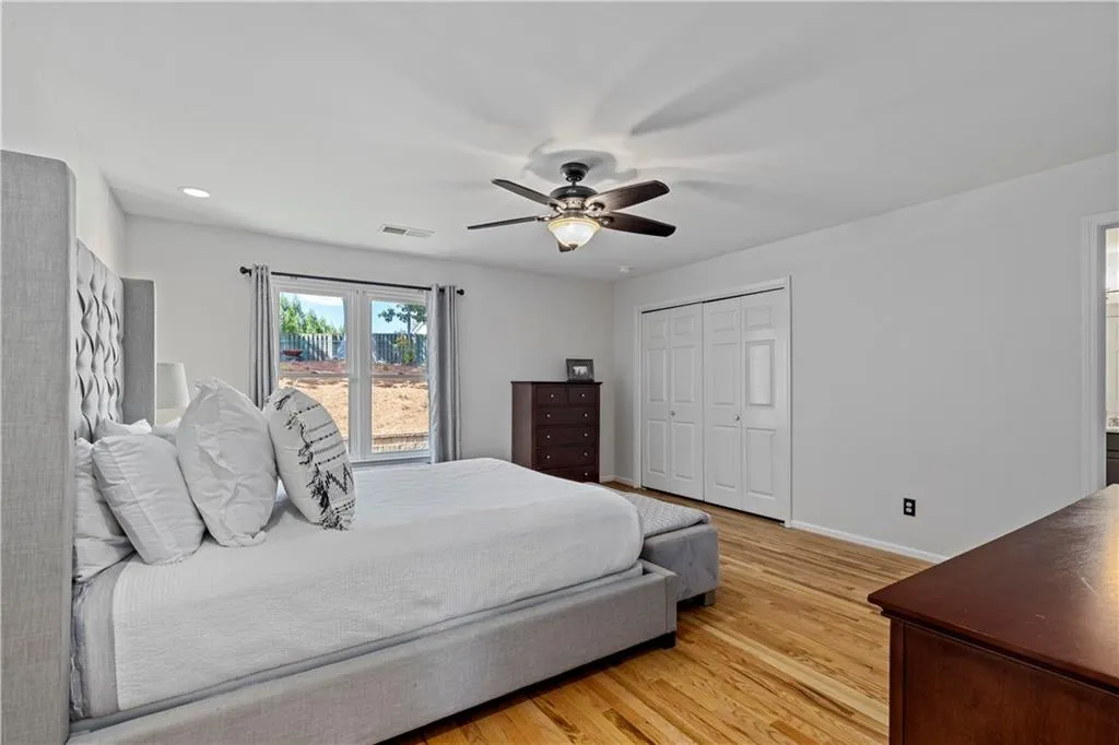 5800 De Claire Court, Atlanta, Georgia 30328, 6 Bedrooms Bedrooms, ,4 BathroomsBathrooms,Residential,For Sale,5800 De Claire Court,7671125