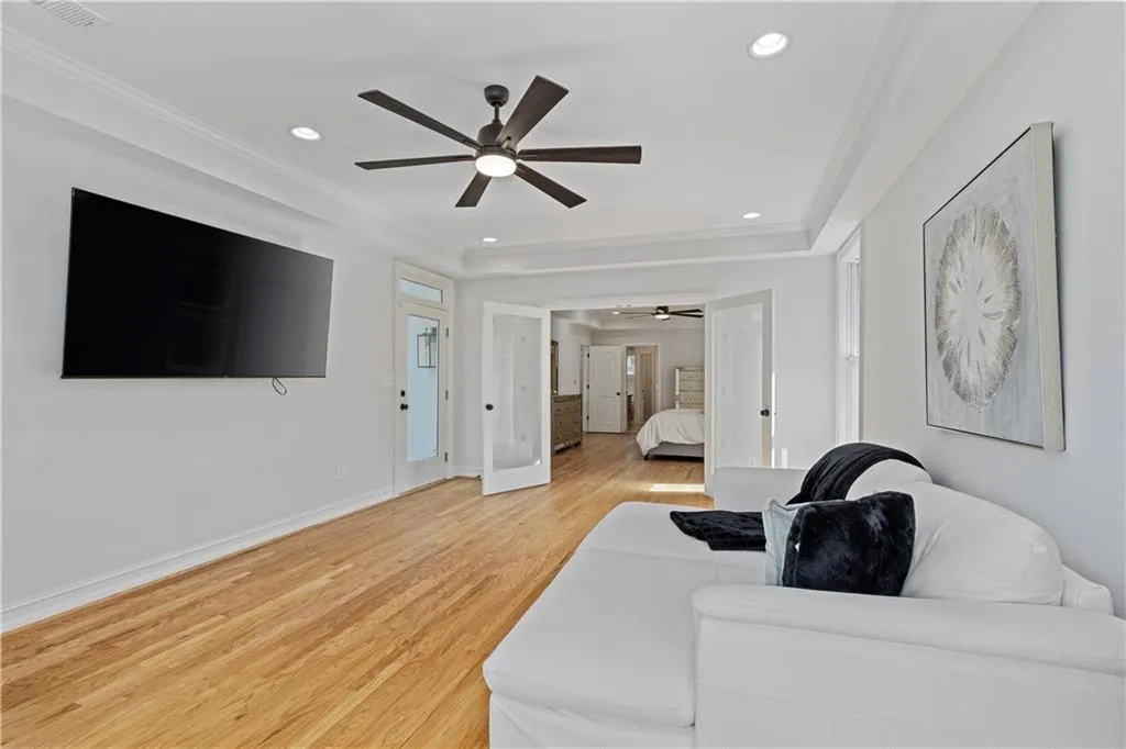 5800 De Claire Court, Atlanta, Georgia 30328, 6 Bedrooms Bedrooms, ,4 BathroomsBathrooms,Residential,For Sale,5800 De Claire Court,7671125